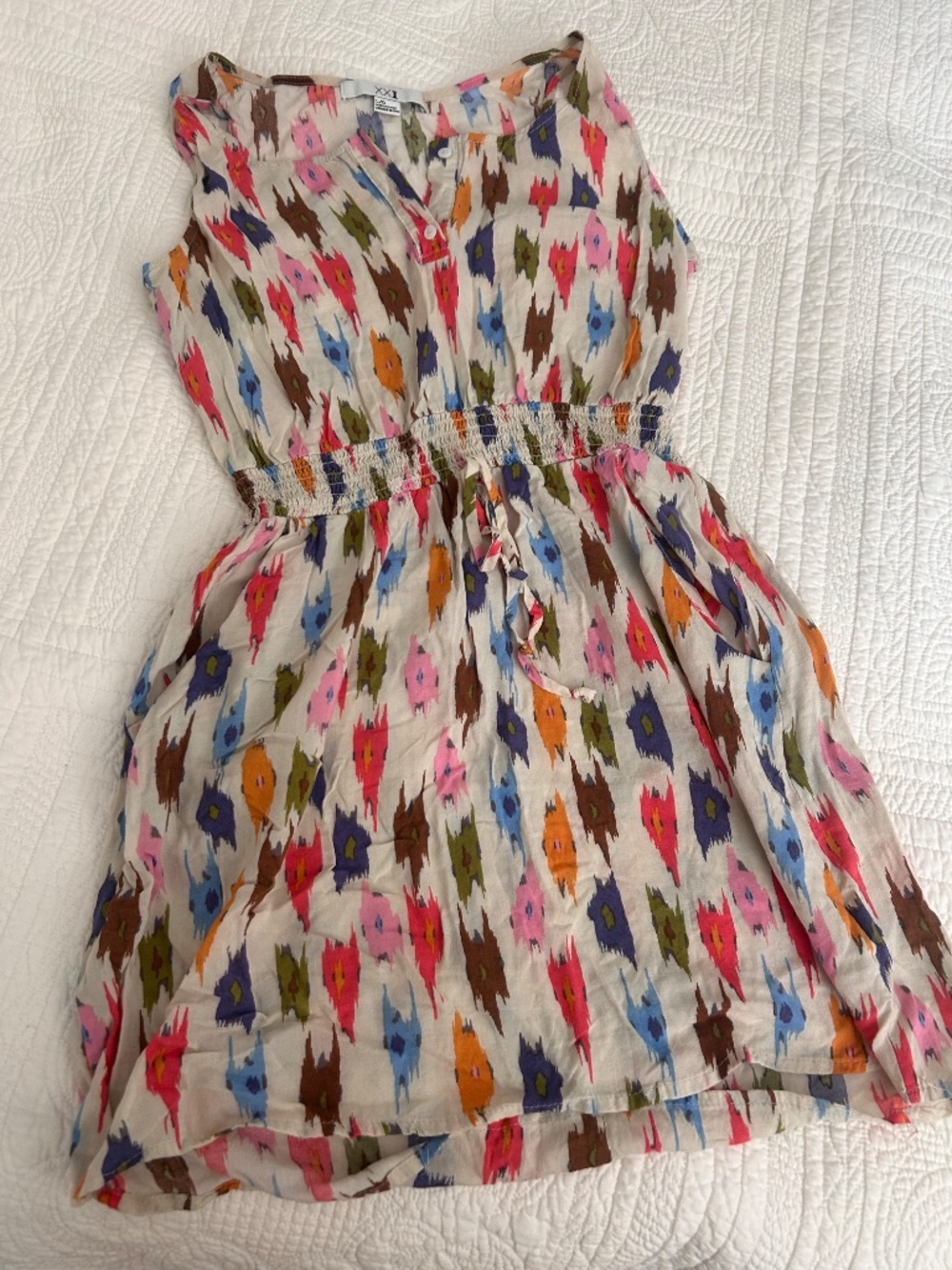 Spring Patterned Mini Dress With Pockets - Picture 5 of 9